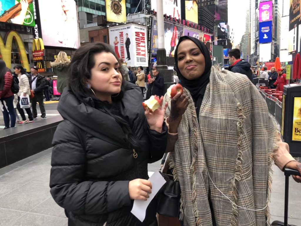 SnapDragon apples were a big hit in Times Square, NYC | Crunch Time Apple Growers